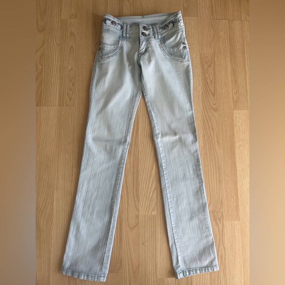 Secret Love Size 25 Colombian Light Wash Jeans